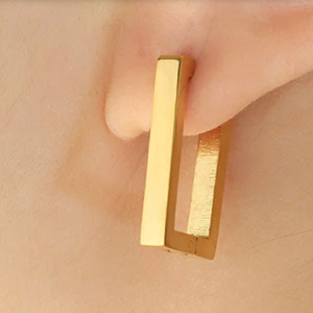 GEOMETRIC 18K GOLD PLATED EARRINGS